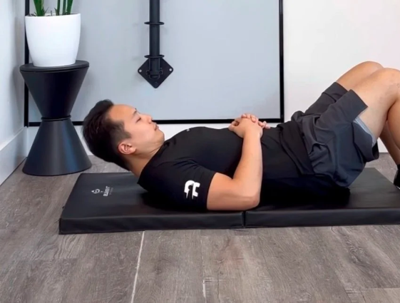 Exercises to reduce neck crunching 